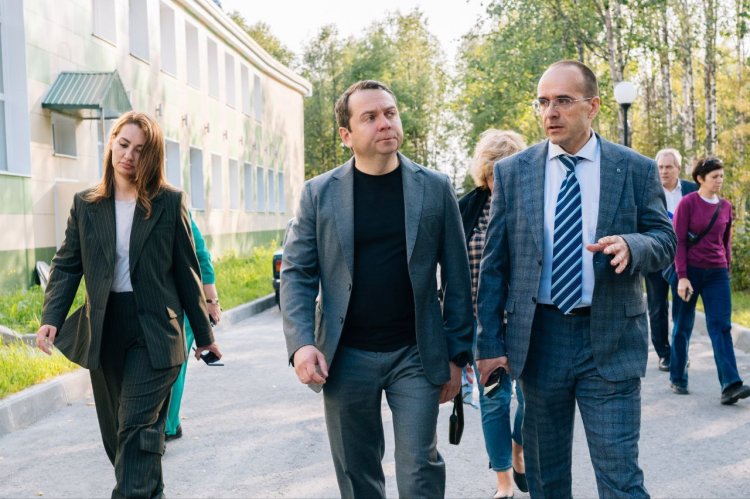 Губернатор Андрей Чибис осмотрел социальные объекты в Ковдоре, которые созданы или преображаются в рамках стратегического плана «На Севере – жить»