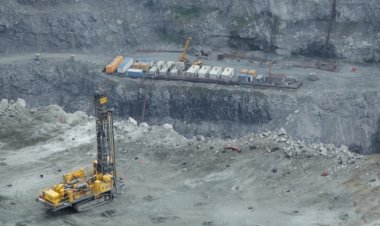 Трёх работников Ковдорского ГОКа наградят медалями