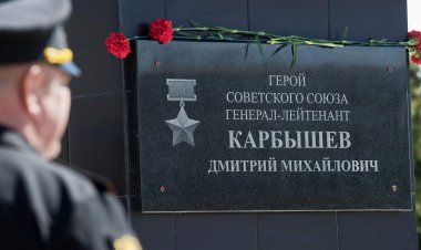 Дмитрий Карбышев. Человек-глыба