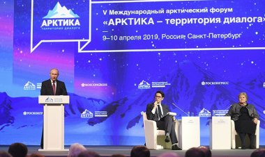 Пленарное заседание Международного арктического форума «Арктика - территория диалога»