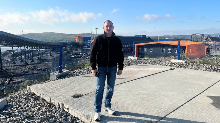 Участник программы «Герои Севера» посетил морской торговый порт «Лавна»