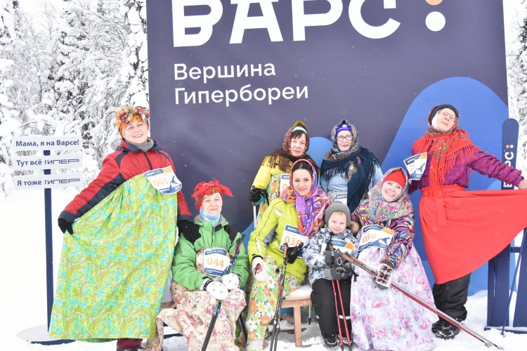 В Ковдорском округе с размахом отметили Масленицу на «Варсе»