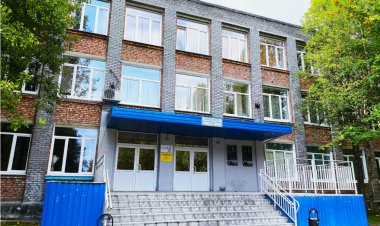 Капремонт в школе № 2 стартовал: строителям предстоит обновить спортзал, столовую и кровлю