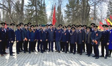 Мундир — больше чем одежда: зачем руководство Ковдорского ГОКа надевает парадную форму