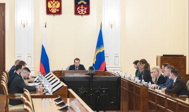 По решению губернатора с 1 июля расширен перечень получателей ежемесячной дополнительной выплаты сотрудникам полиции Мурманской области